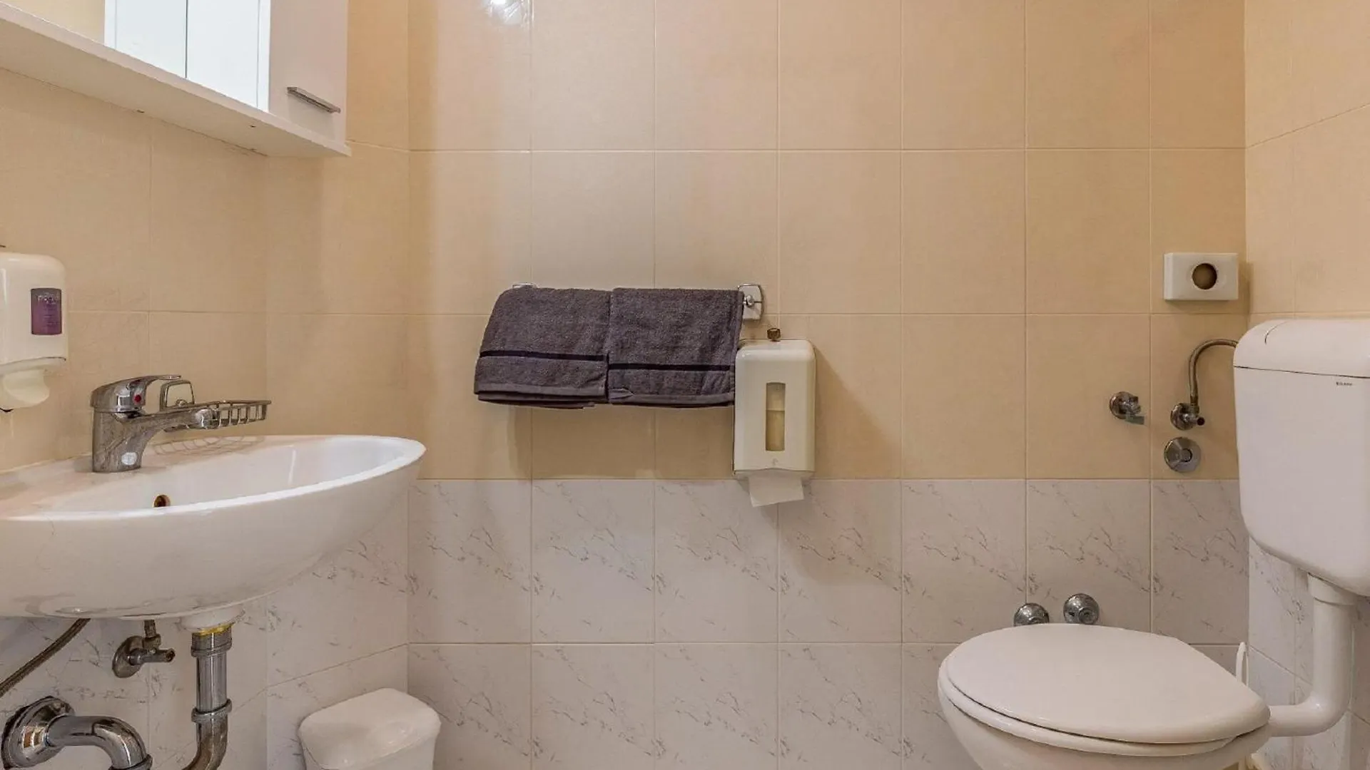 Lovely Apartment In Banjole Near Beach And Town Centre